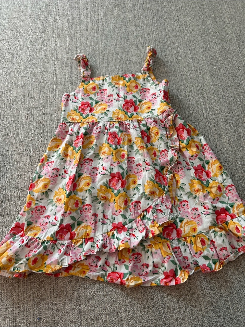 Blueberi Boulevard Floral Sundress in Yellow, Pink & Green. Size 6